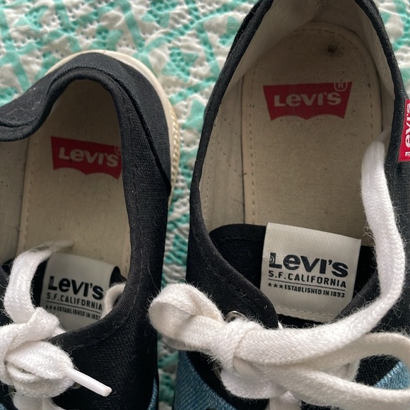 Levi’s sneakers size 7.5 - Picture 2 of 5